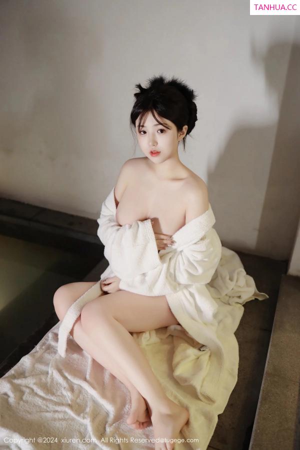   [XiuRen]高清写真图 2024.03.20 No.8263 陈小花 美臀性感第15张图片